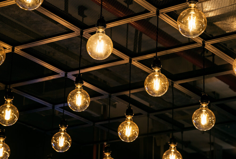 LED vs halógenas: qué elegir para iluminar tu hogar o negocio